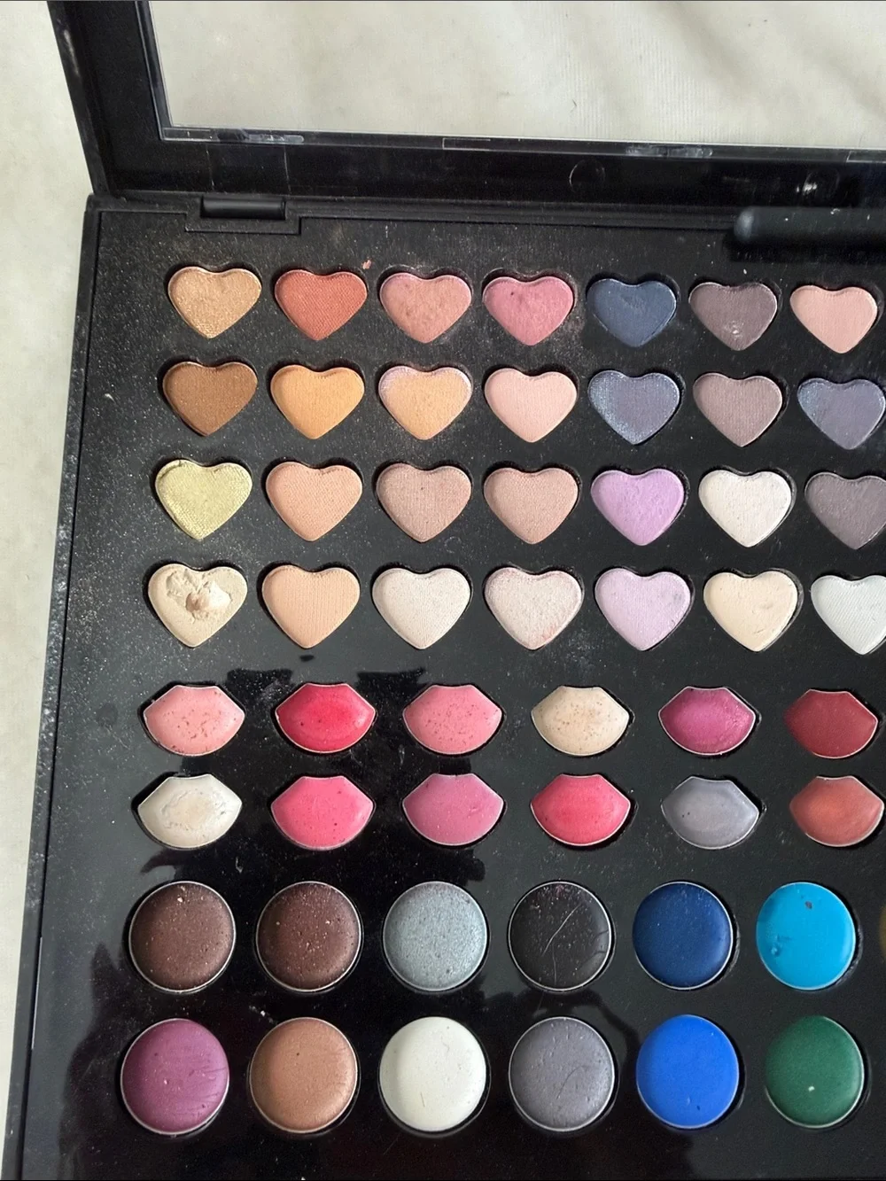 wet n wild Heart Eyeshadow Palette — Pinks, Blues, Browns, Purples